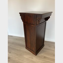 Skab med skuffe og 1 l�ge