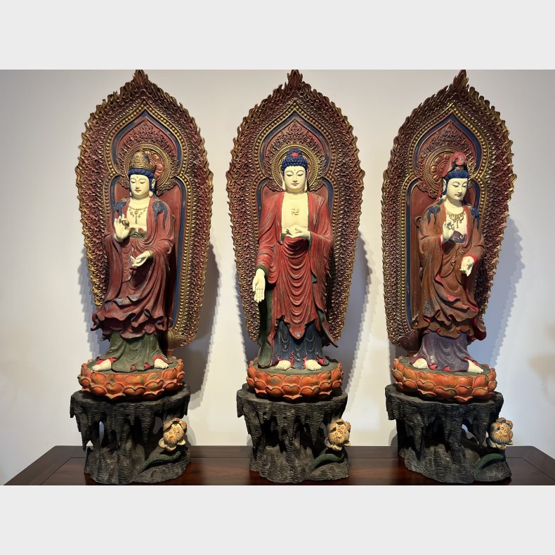 Buddha statuer s�t af tre