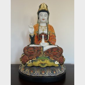 Buddha statue bemalet Jade