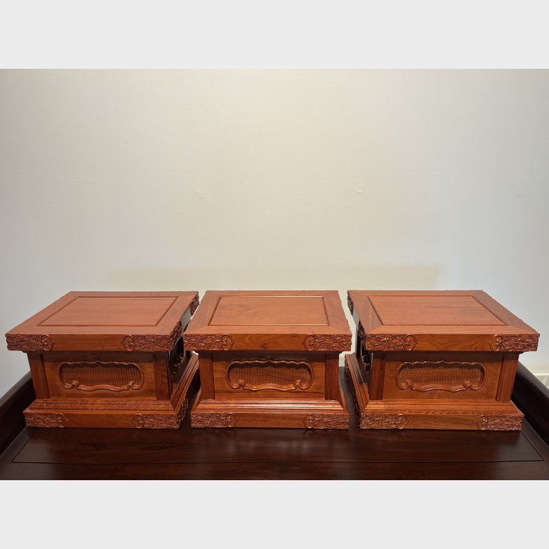 Opsatser, der vises tre stk. prisen er pr. stk.